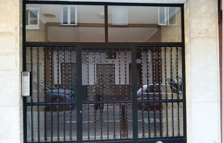 Puertas de hierro sagunto