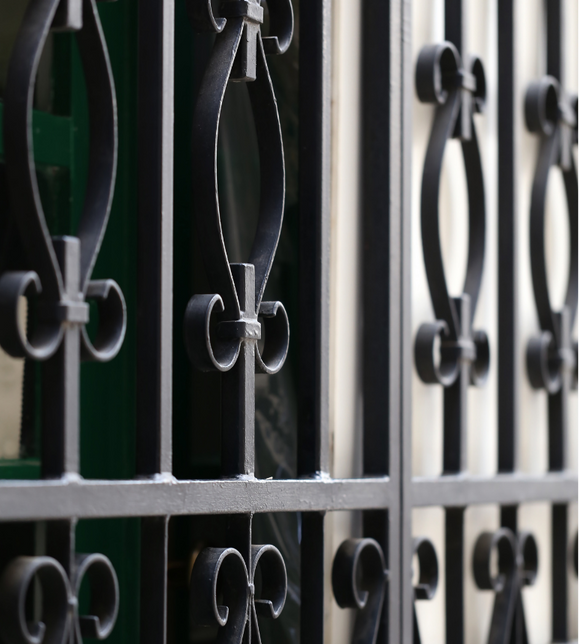 puertas de acero inoxidable sagunto